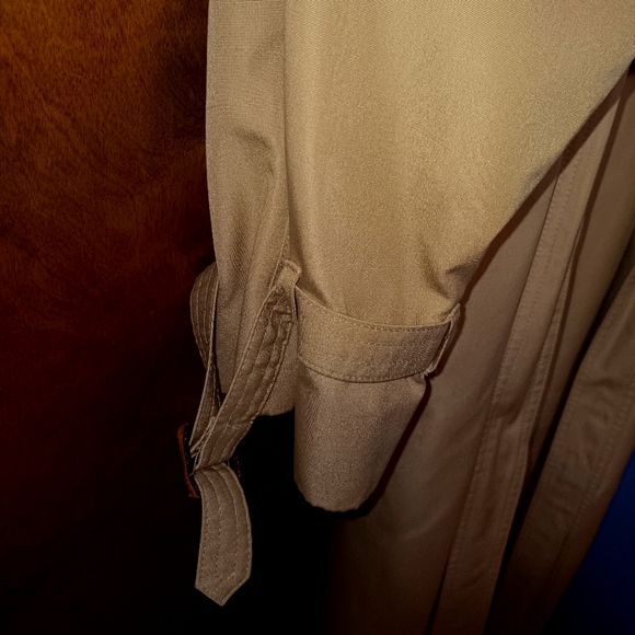 Etienne Aigner Trench Coat - Picture 5 of 5